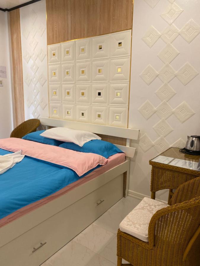 Monallan Boracay 3* Manoc-Manoc
