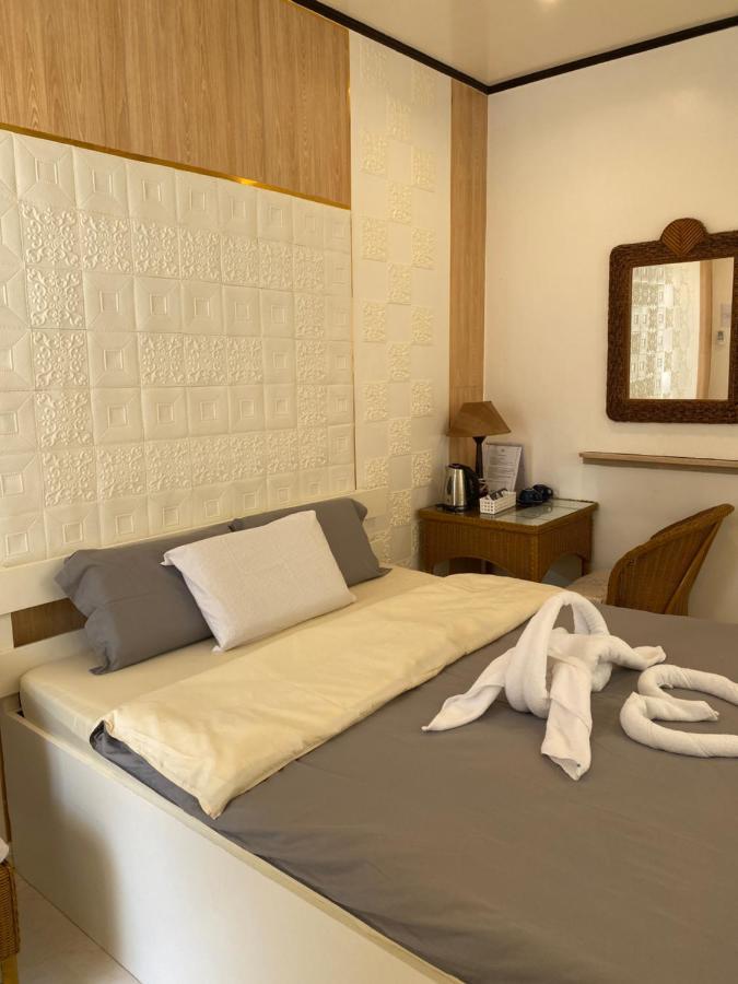Monallan Boracay 3*