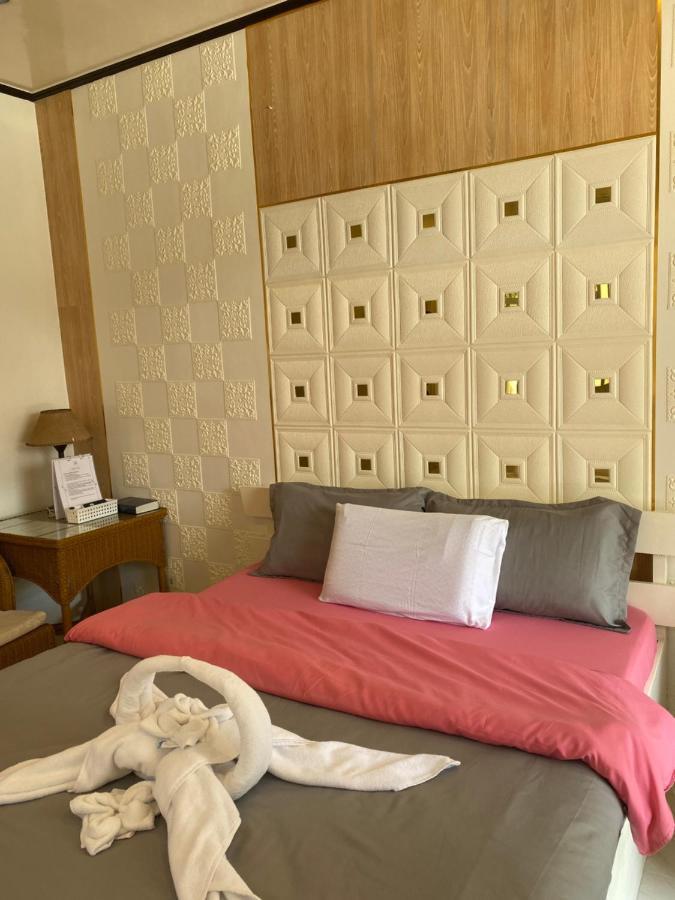 Monallan Boracay 3*