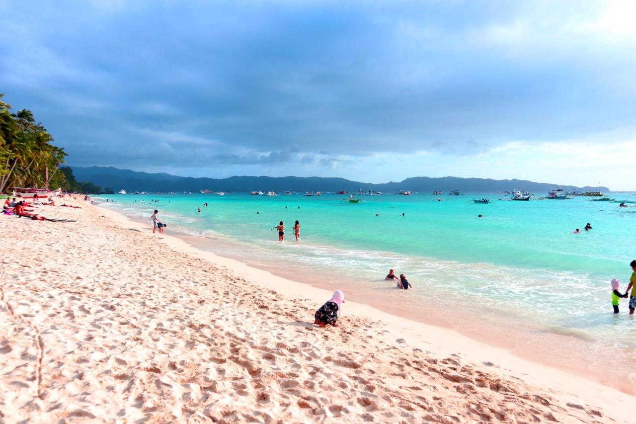 Monallan Boracay 3* Manoc-Manoc